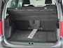 Skoda Yeti 1.2 TSI Comfort/ Trekhaak/ Automaat/ 16'' LMV/ Extra getint glas/ PDC/ Airco/ LEDER. Stuur/ Isofix/ Armsteun/ Dagrijverl./ Metallic lak.