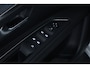 Peugeot 3008 1.2 PureTech Allure/ D-Riem verv: 95.000 Kilometer!/ Automaat/ Trekhaak/ Virtual Dashb./ 18'' LMV/ LED Koplampen/ Half-Leder/ Keyless/ Dode-Hoek DET./ Apple + Android/ Lane-Assist./ Extra getint glas/ Bluetooth/