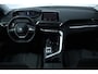 Peugeot 3008 1.2 PureTech Allure/ D-Riem verv: 95.000 Kilometer!/ Automaat/ Trekhaak/ Virtual Dashb./ 18'' LMV/ LED Koplampen/ Half-Leder/ Keyless/ Dode-Hoek DET./ Apple + Android/ Lane-Assist./ Extra getint glas/ Bluetooth/