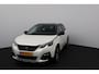 Peugeot 3008 1.2 PureTech Allure/ D-Riem verv: 95.000 Kilometer!/ Automaat/ Trekhaak/ Virtual Dashb./ 18'' LMV/ LED Koplampen/ Half-Leder/ Keyless/ Dode-Hoek DET./ Apple + Android/ Lane-Assist./ Extra getint glas/ Bluetooth/