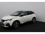 Peugeot 3008 1.2 PureTech Allure/ D-Riem verv: 95.000 Kilometer!/ Automaat/ Trekhaak/ Virtual Dashb./ 18'' LMV/ LED Koplampen/ Half-Leder/ Keyless/ Dode-Hoek DET./ Apple + Android/ Lane-Assist./ Extra getint glas/ Bluetooth/
