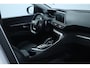 Peugeot 3008 1.2 PureTech Allure/ D-Riem verv: 95.000 Kilometer!/ Automaat/ Trekhaak/ Virtual Dashb./ 18'' LMV/ LED Koplampen/ Half-Leder/ Keyless/ Dode-Hoek DET./ Apple + Android/ Lane-Assist./ Extra getint glas/ Bluetooth/