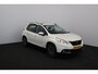 Peugeot 2008 1.2 PureTech Blue Lion /Trekhaak! /Apple + Android /DAB+! /Navi /Airco /Cruise /Elek. pakket /Bluetooth /Isofix /LED Dagrijverl. /PDC /Dakrails /Mistlampen /Isofix.