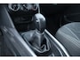Peugeot 2008 1.2 PureTech Blue Lion /Trekhaak! /Apple + Android /DAB+! /Navi /Airco /Cruise /Elek. pakket /Bluetooth /Isofix /LED Dagrijverl. /PDC /Dakrails /Mistlampen /Isofix.