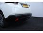 Peugeot 2008 1.2 PureTech Blue Lion /Trekhaak! /Apple + Android /DAB+! /Navi /Airco /Cruise /Elek. pakket /Bluetooth /Isofix /LED Dagrijverl. /PDC /Dakrails /Mistlampen /Isofix.