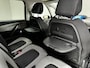 Citroën C4 Grand Picasso 1.2 PureTech Business /Trekhaak! /7-Persoons! /Camera /DAB+! /Navi /Climat /Cruise /Elek. pakket /Bluetooth /Dodehoekdetec. /Regensensor /LED Dagrijverl. /16"LMV /PDC V+A /Extra getint glas /Mistlampen /Dakrails.
