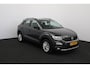 Volkswagen T-Roc 1.5 TSI Style/ Trekhaak!/ 16''LMV/ Apple+android/ Airco/ Navi/ Cruise/ Bluetooth/ Multi.LEDER.Stuur/ Elek.pakket/ Isofix/ PDC V+A.