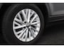 Volkswagen T-Roc 1.5 TSI Style/ Trekhaak!/ 16''LMV/ Apple+android/ Airco/ Navi/ Cruise/ Bluetooth/ Multi.LEDER.Stuur/ Elek.pakket/ Isofix/ PDC V+A.