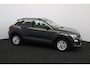 Volkswagen T-Roc 1.5 TSI Style/ Trekhaak!/ 16''LMV/ Apple+android/ Airco/ Navi/ Cruise/ Bluetooth/ Multi.LEDER.Stuur/ Elek.pakket/ Isofix/ PDC V+A.
