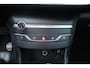 Peugeot 308 1.2 PureTech Active /D-Riem Verv. 180.000KM! /Trekhaak! /Apple + Android /DAB+! /Navi /Climat /Cruise /Elek. pakket /Bluetooth /LED Dagrijverl. /16"LMV /Getint glas /PDC /Isofix /Armsteun.