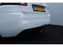 Peugeot 308 1.2 PureTech Active /D-Riem Verv. 180.000KM! /Trekhaak! /Apple + Android /DAB+! /Navi /Climat /Cruise /Elek. pakket /Bluetooth /LED Dagrijverl. /16"LMV /Getint glas /PDC /Isofix /Armsteun.