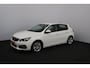Peugeot 308 1.2 PureTech Active /D-Riem Verv. 180.000KM! /Trekhaak! /Apple + Android /DAB+! /Navi /Climat /Cruise /Elek. pakket /Bluetooth /LED Dagrijverl. /16"LMV /Getint glas /PDC /Isofix /Armsteun.