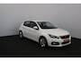 Peugeot 308 1.2 PureTech Active /D-Riem Verv. 180.000KM! /Trekhaak! /Apple + Android /DAB+! /Navi /Climat /Cruise /Elek. pakket /Bluetooth /LED Dagrijverl. /16"LMV /Getint glas /PDC /Isofix /Armsteun.
