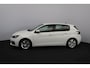Peugeot 308 1.2 PureTech Active /D-Riem Verv. 180.000KM! /Trekhaak! /Apple + Android /DAB+! /Navi /Climat /Cruise /Elek. pakket /Bluetooth /LED Dagrijverl. /16"LMV /Getint glas /PDC /Isofix /Armsteun.