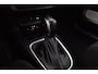 Citroën C3 1.2 PureTech Shine/ DEALER ONDERHOUDEN!/ AUTOMAAT!/ D-Riem verv: 91.000 KM!/ Two-Tone/ Camera/ 17'' LMV/ Apple + Android/ DAB+/ Extra getint glas/ Navi/ Clima/ Cruise/ Elek. pakket/ Isofix/ Bluetooth/ Mistl./ PD