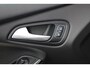 Ford Focus Wagon 1.0 Titanium Edition/ Voorruitverw./ 17'' LMV/ PDC V+A/ Navi/ Clima/ Cruise/ Elek. pakket/ Isofix/ Bluetooth/ Armsteun/ Multi. LEDER. Stuur/ Mistl./ Chroom/ Dakrails.