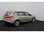 Ford Focus Wagon 1.0 Titanium Edition/ Voorruitverw./ 17'' LMV/ PDC V+A/ Navi/ Clima/ Cruise/ Elek. pakket/ Isofix/ Bluetooth/ Armsteun/ Multi. LEDER. Stuur/ Mistl./ Chroom/ Dakrails.