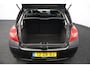 Renault Clio 1.2 TCE Business Line/ Dealer Onderhouden!/ 15'' LMV/ 5-Drs/ Airco/ C.V. Afstand/ Elek. pakket/ Isofix/ Radio-CD/ Mistl./ Getint glas/ Metallic lak.