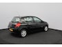 Renault Clio 1.2 TCE Business Line/ Dealer Onderhouden!/ 15'' LMV/ 5-Drs/ Airco/ C.V. Afstand/ Elek. pakket/ Isofix/ Radio-CD/ Mistl./ Getint glas/ Metallic lak.