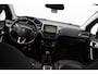 Peugeot 2008 1.2 PureTech Allure/ Riem V.V. 52.000 km !/Pano-Dak! /Trekhaak! /Apple + Android /DAB+! /Navi /Climat /Cruise /Elek. pakket /Bluetooth /Regensensor /16"LMV /Extra getint glas /PDC /LED Dagrijverl. /Dakrails /Isof