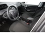 Peugeot 208 1.2 PureTech Active/ D-RIEM VERV: 63.000 KM!/ DEALER ONDERHOUDEN!/ 5-Drs/ Apple + Android/ Navi/ Airco/ Cruise/ Elek. pakket/ Isofix/ Bluetooth/ Armsteun/ Multi. LEDER. Stuur/ Dakspoiler/ LED Dagrijverl.
