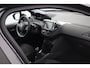 Peugeot 208 1.2 PureTech Active/ D-RIEM VERV: 63.000 KM!/ DEALER ONDERHOUDEN!/ 5-Drs/ Apple + Android/ Navi/ Airco/ Cruise/ Elek. pakket/ Isofix/ Bluetooth/ Armsteun/ Multi. LEDER. Stuur/ Dakspoiler/ LED Dagrijverl.
