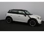 MINI Countryman 1.6 Cooper S Chili/ Automaat/ 184pk!/ Two-Tone/ Panorama-Dak/ 18'' LMV/ Bi-Xenon/ Keyless/ Stoelverw./ Zwarte-Hemel/ Leder/ Multi. LEDER. Stuur/ PDC/ Chroom.