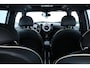 MINI Countryman 1.6 Cooper S Chili/ Automaat/ 184pk!/ Two-Tone/ Panorama-Dak/ 18'' LMV/ Bi-Xenon/ Keyless/ Stoelverw./ Zwarte-Hemel/ Leder/ Multi. LEDER. Stuur/ PDC/ Chroom.