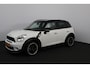 MINI Countryman 1.6 Cooper S Chili/ Automaat/ 184pk!/ Two-Tone/ Panorama-Dak/ 18'' LMV/ Bi-Xenon/ Keyless/ Stoelverw./ Zwarte-Hemel/ Leder/ Multi. LEDER. Stuur/ PDC/ Chroom.