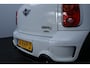 MINI Countryman 1.6 Cooper S Chili/ Automaat/ 184pk!/ Two-Tone/ Panorama-Dak/ 18'' LMV/ Bi-Xenon/ Keyless/ Stoelverw./ Zwarte-Hemel/ Leder/ Multi. LEDER. Stuur/ PDC/ Chroom.