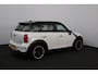 MINI Countryman 1.6 Cooper S Chili/ Automaat/ 184pk!/ Two-Tone/ Panorama-Dak/ 18'' LMV/ Bi-Xenon/ Keyless/ Stoelverw./ Zwarte-Hemel/ Leder/ Multi. LEDER. Stuur/ PDC/ Chroom.