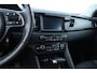 Kia Niro Hybrid 1.6 GDi DynamicLine/ 16'' LMV/ Apple + Android/ Lane-Assist./ Half-Leder/ Navi/ Clima/ Cruise/ Bluetooth/ Armsteun/ Multi. LEDER. Stuur/ PDC/ Chroom/ LED Dagrijverl.
