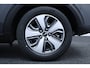 Kia Niro Hybrid 1.6 GDi DynamicLine/ 16'' LMV/ Apple + Android/ Lane-Assist./ Half-Leder/ Navi/ Clima/ Cruise/ Bluetooth/ Armsteun/ Multi. LEDER. Stuur/ PDC/ Chroom/ LED Dagrijverl.