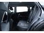 Kia Niro Hybrid 1.6 GDi DynamicLine/ 16'' LMV/ Apple + Android/ Lane-Assist./ Half-Leder/ Navi/ Clima/ Cruise/ Bluetooth/ Armsteun/ Multi. LEDER. Stuur/ PDC/ Chroom/ LED Dagrijverl.
