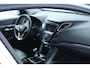 Hyundai i40 Wagon 2.0 GDI i-Catcher/ Pano-Dak!/ Trekhaak/ Camera/ Bi-Xenon/ 18"LMV/ Elek.Stoel/ Stoelverw./ Keyless/ Clima/ Navi/ Cruise/ Bluetooth/ Multi.LEDER.Stuur/ PDC.