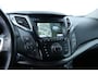 Hyundai i40 Wagon 2.0 GDI i-Catcher/ Pano-Dak!/ Trekhaak/ Camera/ Bi-Xenon/ 18"LMV/ Elek.Stoel/ Stoelverw./ Keyless/ Clima/ Navi/ Cruise/ Bluetooth/ Multi.LEDER.Stuur/ PDC.