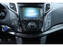 Hyundai i40 Wagon 2.0 GDI i-Catcher/ Pano-Dak!/ Trekhaak/ Camera/ Bi-Xenon/ 18"LMV/ Elek.Stoel/ Stoelverw./ Keyless/ Clima/ Navi/ Cruise/ Bluetooth/ Multi.LEDER.Stuur/ PDC.