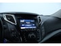 Hyundai i40 Wagon 2.0 GDI i-Catcher/ Pano-Dak!/ Trekhaak/ Camera/ Bi-Xenon/ 18"LMV/ Elek.Stoel/ Stoelverw./ Keyless/ Clima/ Navi/ Cruise/ Bluetooth/ Multi.LEDER.Stuur/ PDC.