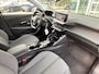 Peugeot 208 1.2 Hybrid 110 e-DCS6 Allure Navigatie | Parkeer camera voor en achter | Carplay | Adaptive cruise control |
