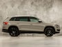 Skoda Kodiaq 1.5 TSI Sport 7 Persoons 150Pk Automaat (APPLE CARPLAY, GROOT NAVI, CLIMATE, GETINT GLAS, SPORTSTOELEN, ADAPTIVE CRUISE, PARKEERSENSOREN, TREKHAAK, NIEUWSTAAT)