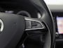 Skoda Kodiaq 1.5 TSI Sport 7 Persoons 150Pk Automaat (APPLE CARPLAY, GROOT NAVI, CLIMATE, GETINT GLAS, SPORTSTOELEN, ADAPTIVE CRUISE, PARKEERSENSOREN, TREKHAAK, NIEUWSTAAT)