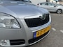 Skoda Roomster 1.6-16V Comfort /Automaat/Nieuwe apk bij aflevering/Airco/Lm velgen/Trekhaak