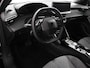 Peugeot 2008 1.2 PureTech 130pk Automaat Allure Navigatie Apple Carplay/Android Auto 360 camera Parkeersensoren Blind Spot Assist Adaptive Cruise Control Stoelverwarming Getinte ramen Climate Control