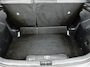 Toyota Yaris 1.5 Hybrid 115 Dynamic | Parkeersensoren V+A | Blindspot | Stuur-Stoelverwarming |