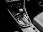 Toyota Yaris 1.5 Hybrid 115 Dynamic | Parkeersensoren V+A | Blindspot | Stuur-Stoelverwarming |