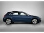 Mercedes-Benz A-klasse 180 Luxury automaat | Panorama Schuif-Kanteldak | MBUX Navigatie | Zwart lederlook Inclusief 24 maanden MB Certified garantie voor Europa.