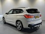 BMW X1 sDrive20i Executive Edition Panoramadak | Trekhaak | Navigatie/Android/Apple Carplay | LM Velgen | Voorstoelen Verwarmd | Achteruitrijcamera | Cruise Control |