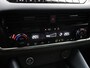 Nissan Qashqai 158pk MHEV Xtronic Tekna | 1800 kg geremd | Stoel, Stuur & voorruit verwarming | H.U.D |