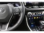 Toyota RAV4 2.5 Plug-in Hybrid AWD Bi-Tone Plus | Trekhaak | 360 Camera | JBL | Stoel en stuurverwarming | Navigatie | AWD | Head Up Display | Stoelverkoeling |