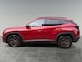 Hyundai Tucson 1.6 T-GDI HEV Pure Edition | BLACK PACK | DODEHOEKDETECTIE | STOEL + STUUR VERWARMING | CLIMA | NAVI |